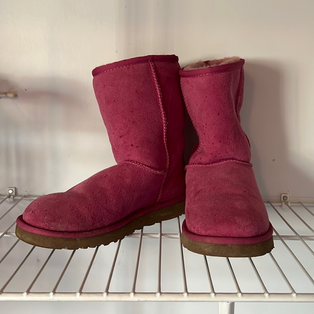 Brest cancer awareness UGGS